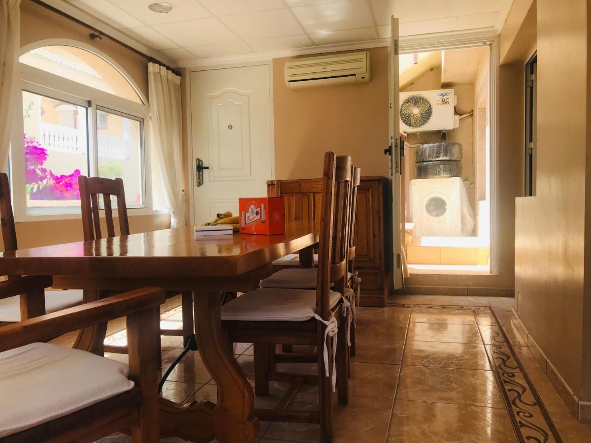Villa With Super Swimming Pool Gran Alacant Dış mekan fotoğraf